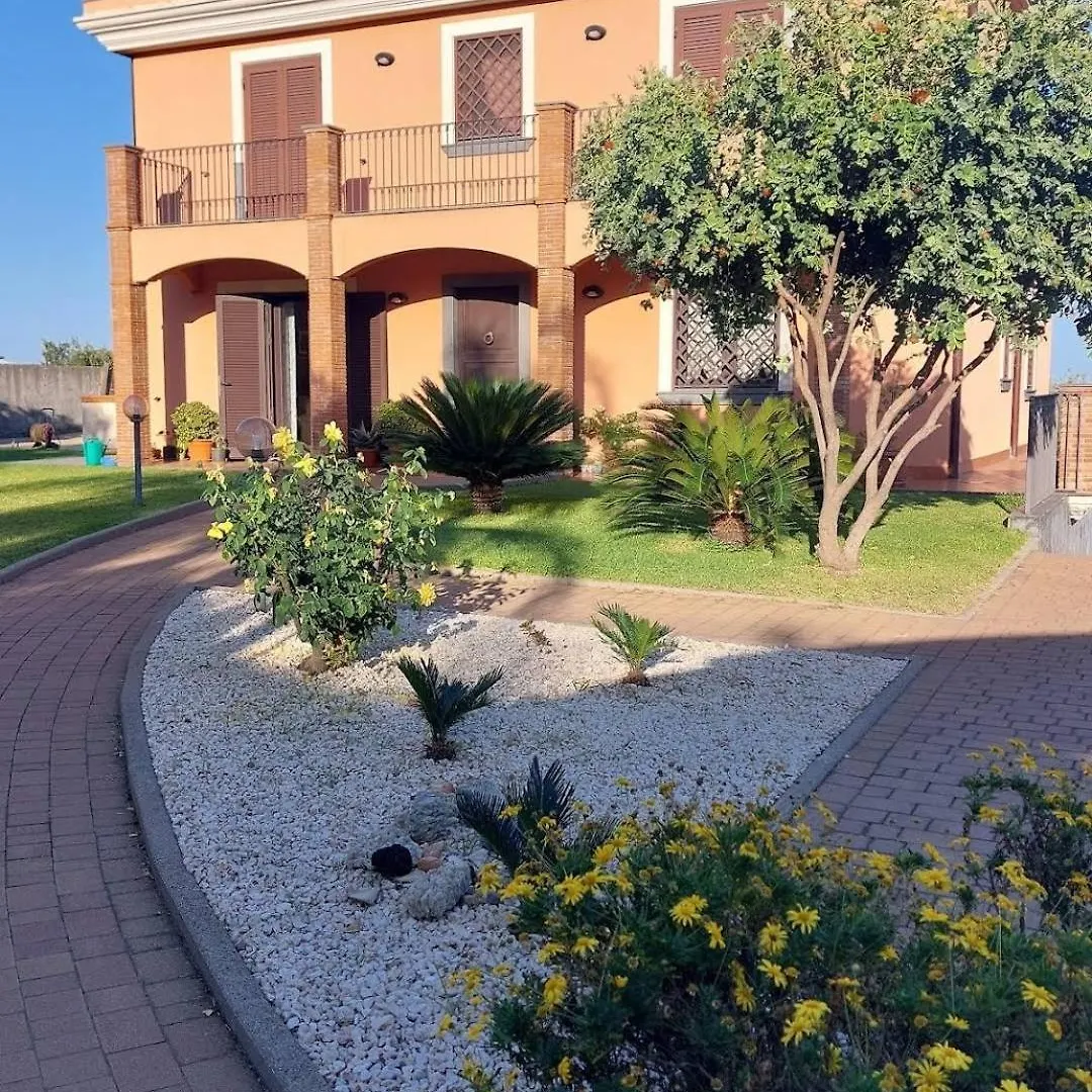 Villa Feluchia Tra Il Mare E Il Vulcano Acireale Bed & Breakfast