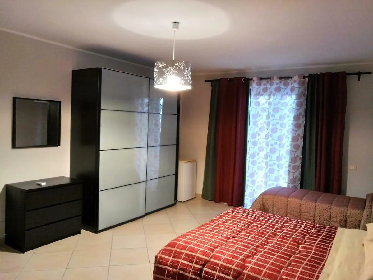 Bed & Breakfast Villa Feluchia Tra Il Mare E Il Vulcano Acireale
