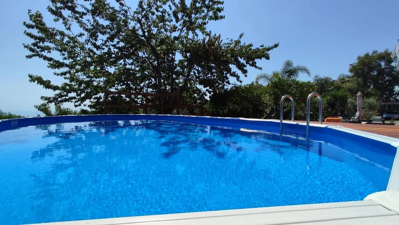 ** Bed & Breakfast Villa Feluchia Tra Il Mare E Il Vulcano Acireale Italy