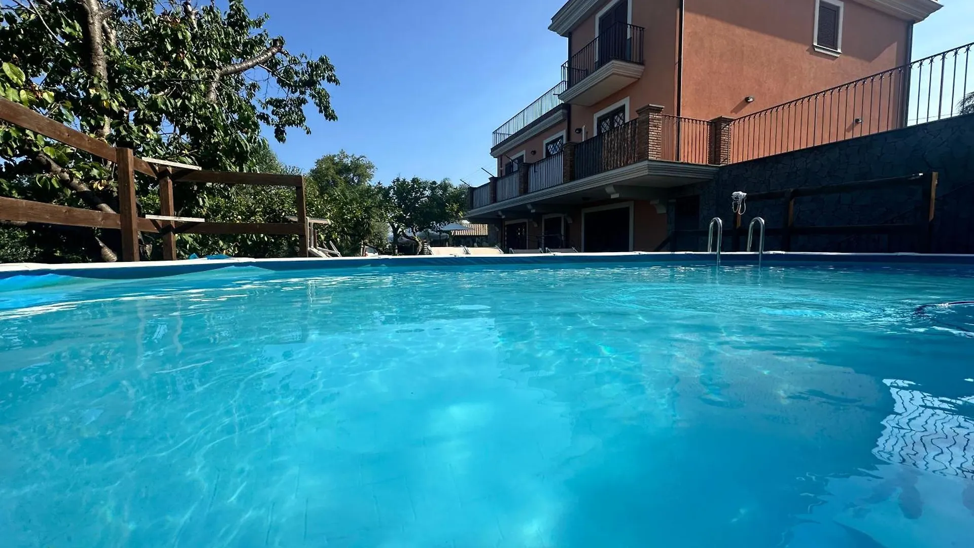 Bed & Breakfast Villa Feluchia Tra Il Mare E Il Vulcano Acireale