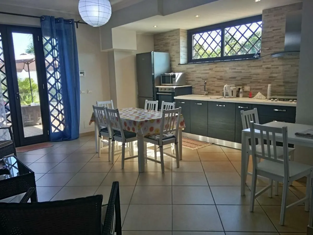 Bed & Breakfast Villa Feluchia Tra Il Mare E Il Vulcano Acireale