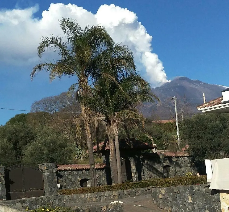 ** Bed & Breakfast Villa Feluchia Tra Il Mare E Il Vulcano Acireale Italy