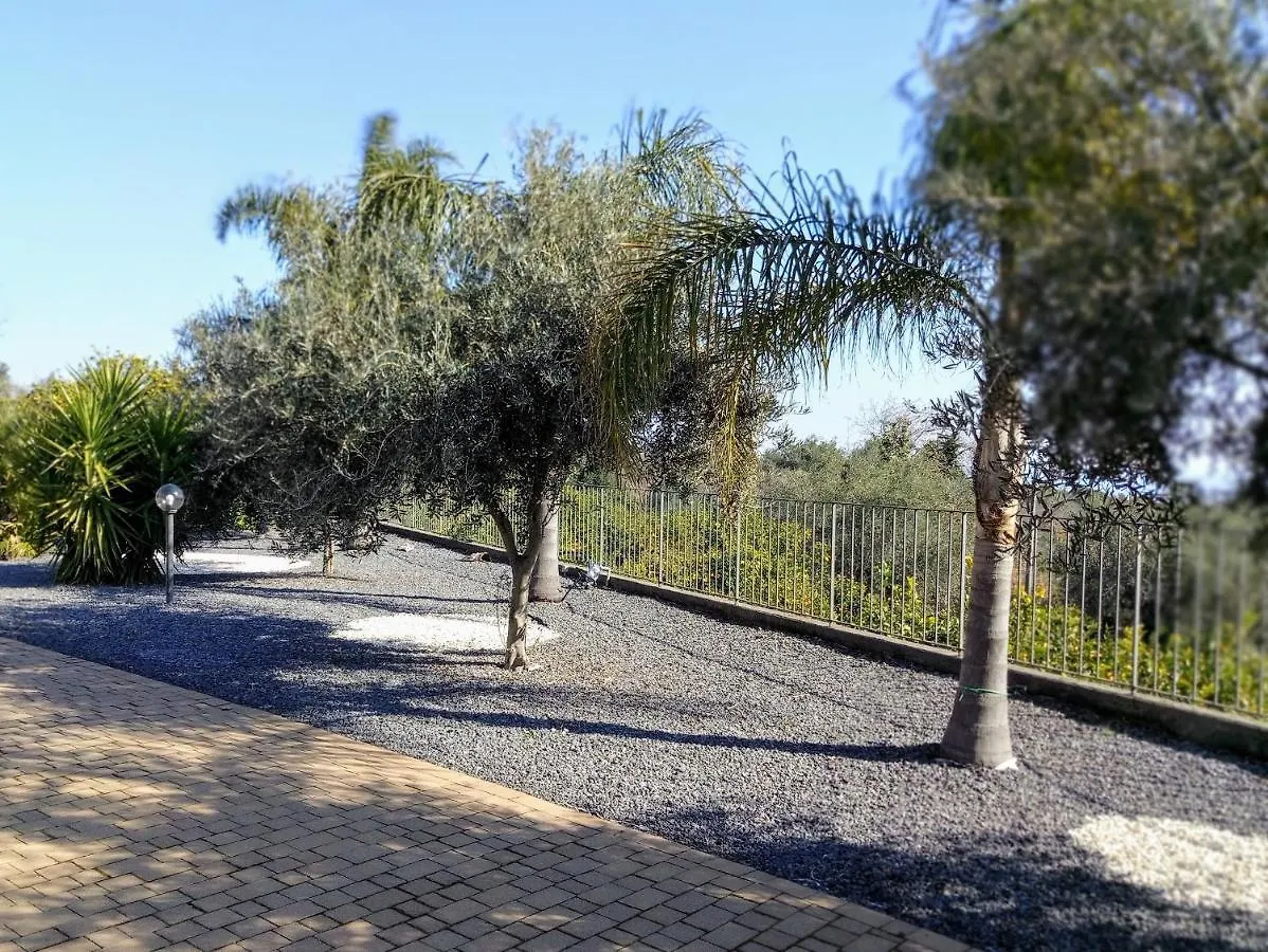 Bed & Breakfast Villa Feluchia Tra Il Mare E Il Vulcano Acireale